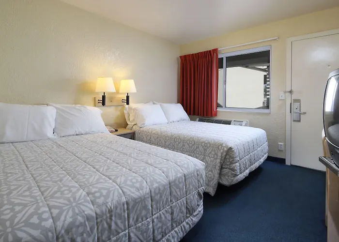 Hotel Voco The Tuxon By Ihg 4*