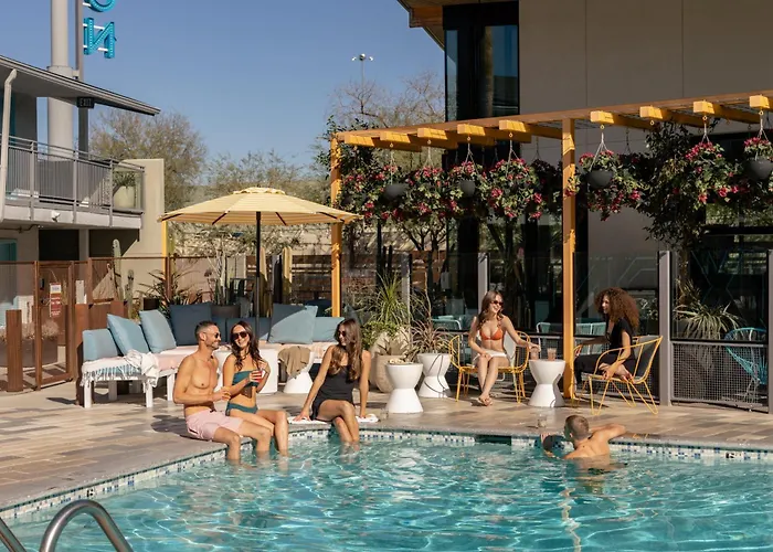 Hotel Voco The Tuxon By Ihg 4*
